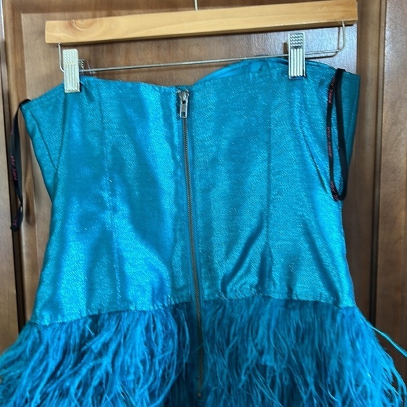 Amazing Original Betsey Johnson Feather and Sparkle Dress Y2K size 10 - Picture 7 of 12